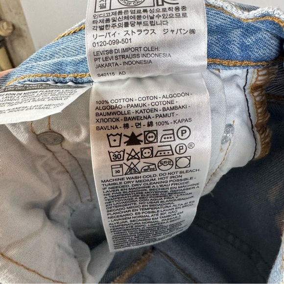 Levi’s 501 Cut Off Jean Shorts Size 24 - Picture 4 of 5